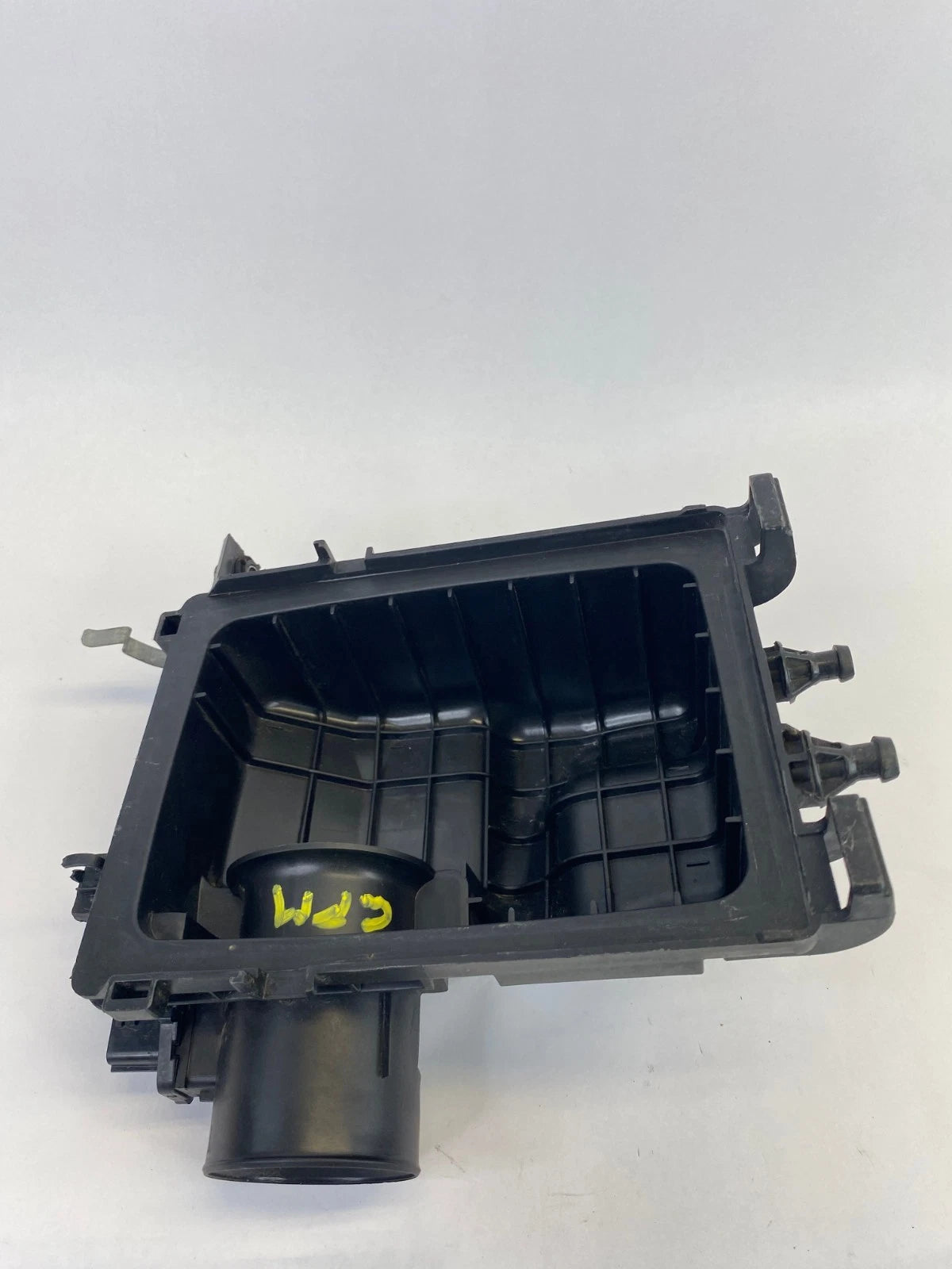 2013-2019 NISSAN SENTRA ENGINE AIR CLEANER BOX CASE HOUSING UPPER OEM 165003RC2A