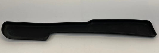 04 05 06 CADILLAC SRX RIGHT SIDE MOLDING TRIM INSERT MAT RUBBER LINER OEM