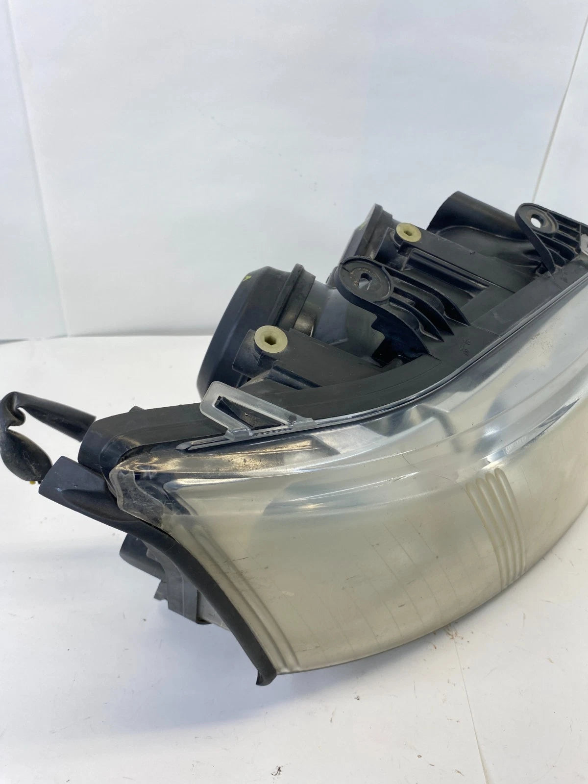 2003-2007 SAAB 9-3 SEDAN FRONT RIGHT PASSENGER SIDE HALOGEN HEADLIGHT OEM