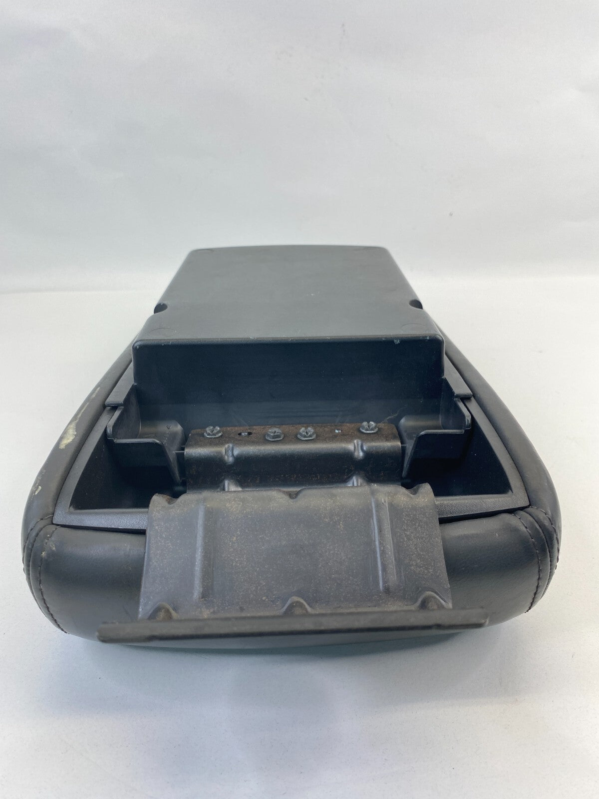 2008-2010 Dodge Charger Center Console Armrest Lid Arm Rest Storage Leather