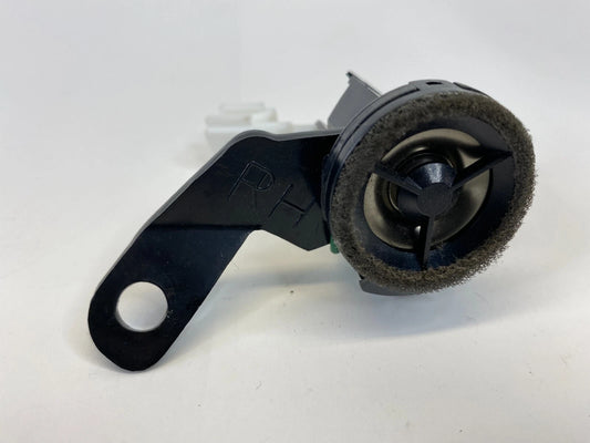 2005-2010 KIA SPORTAGE FRONT RIGHT SIDE DOOR AUDIO SPEAKER TWEETER 93-5267