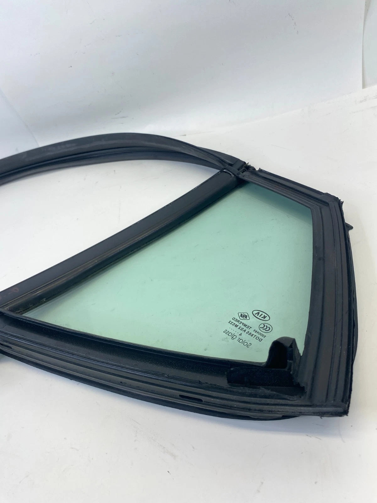 2011-2016 KIA OPTIMA REAR RIGHT BACK SIDE DOOR WINDOW VENT FIXED GLASS OEM