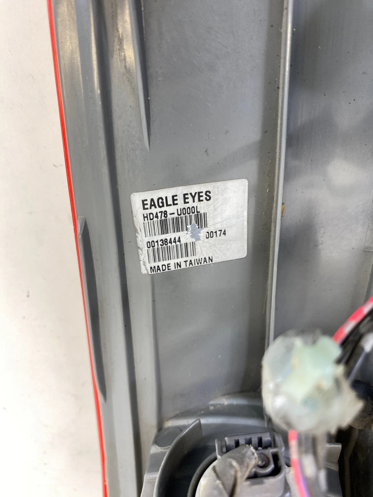 05-07 HONDA ODYSSEY LEFT DRIVER TAILLIGHT OUTER TAILLIGHT HD478-U000L EAGLE EYES