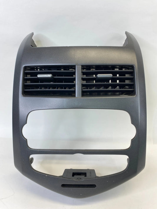 2012-2016 CHEVROLET SONIC CENTER DASH RADIO TRIM BEZEL W/ AIR VENTS OEM