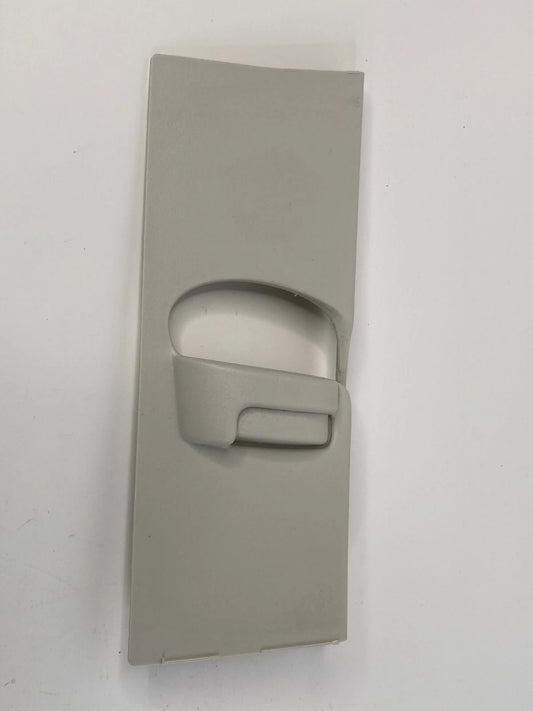 12-18 FORD FOCUS FRONT RIGHT SEAT ANCHOR B-PILLAR COVER TRIM CM51A24583404AAW