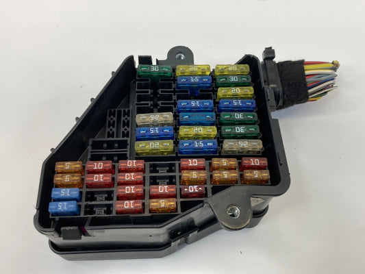 1998-2004 AUDI A6 QUATTRO A6 2.8L A/T DASH SIDE FUSE RELAY BOX ASSEMBLY OEM