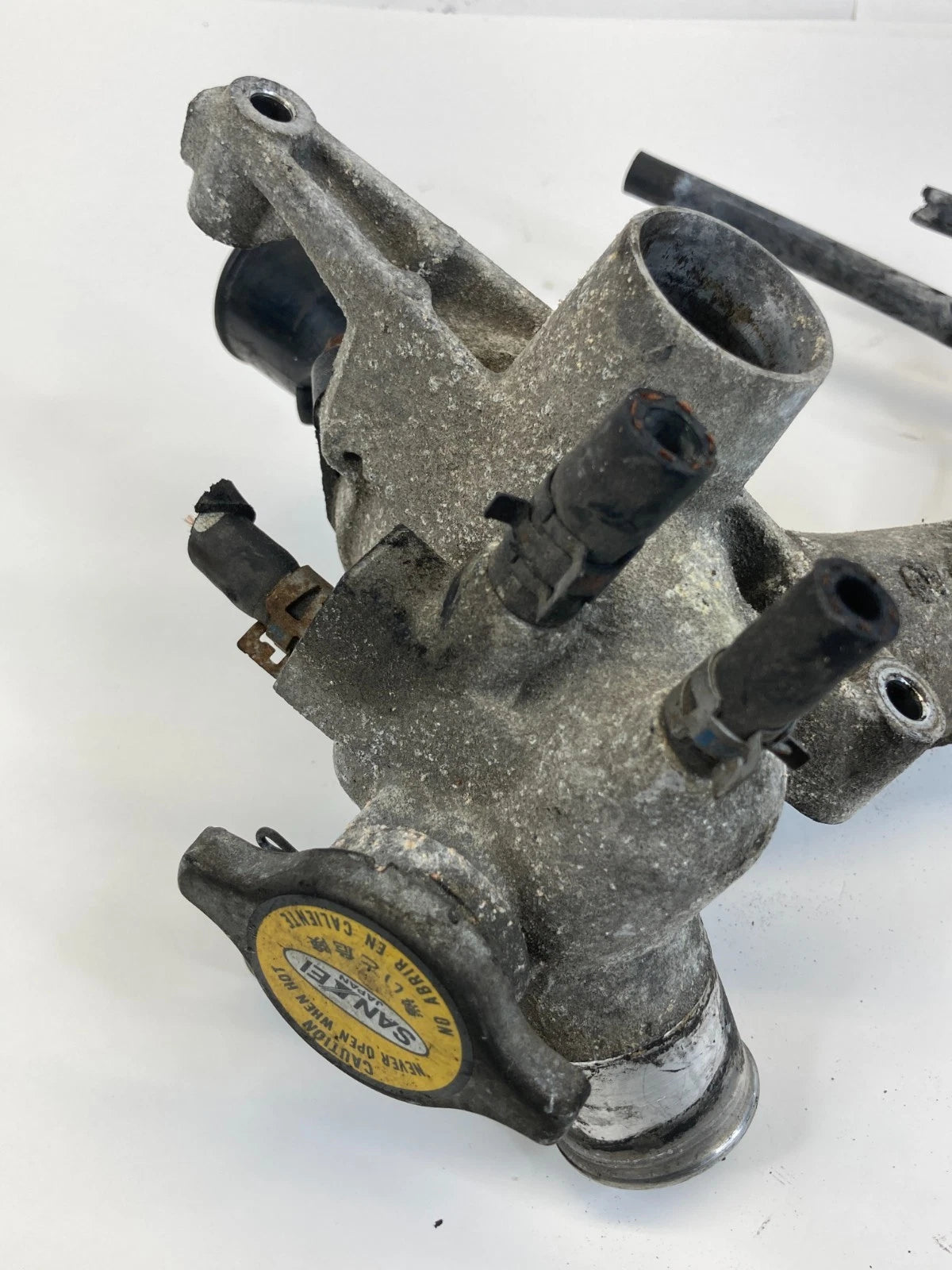 2007-2015 LEXUS GS350 3.6L V6 A/T THERMOSTAT HOUSING WATER OUTLET OEM