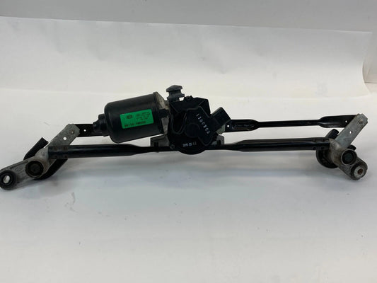 2010-2013 KIA FORTE WIPER MOTOR & TRANSMISSION LINKAGE FRONT UNIT OEM 981101M00