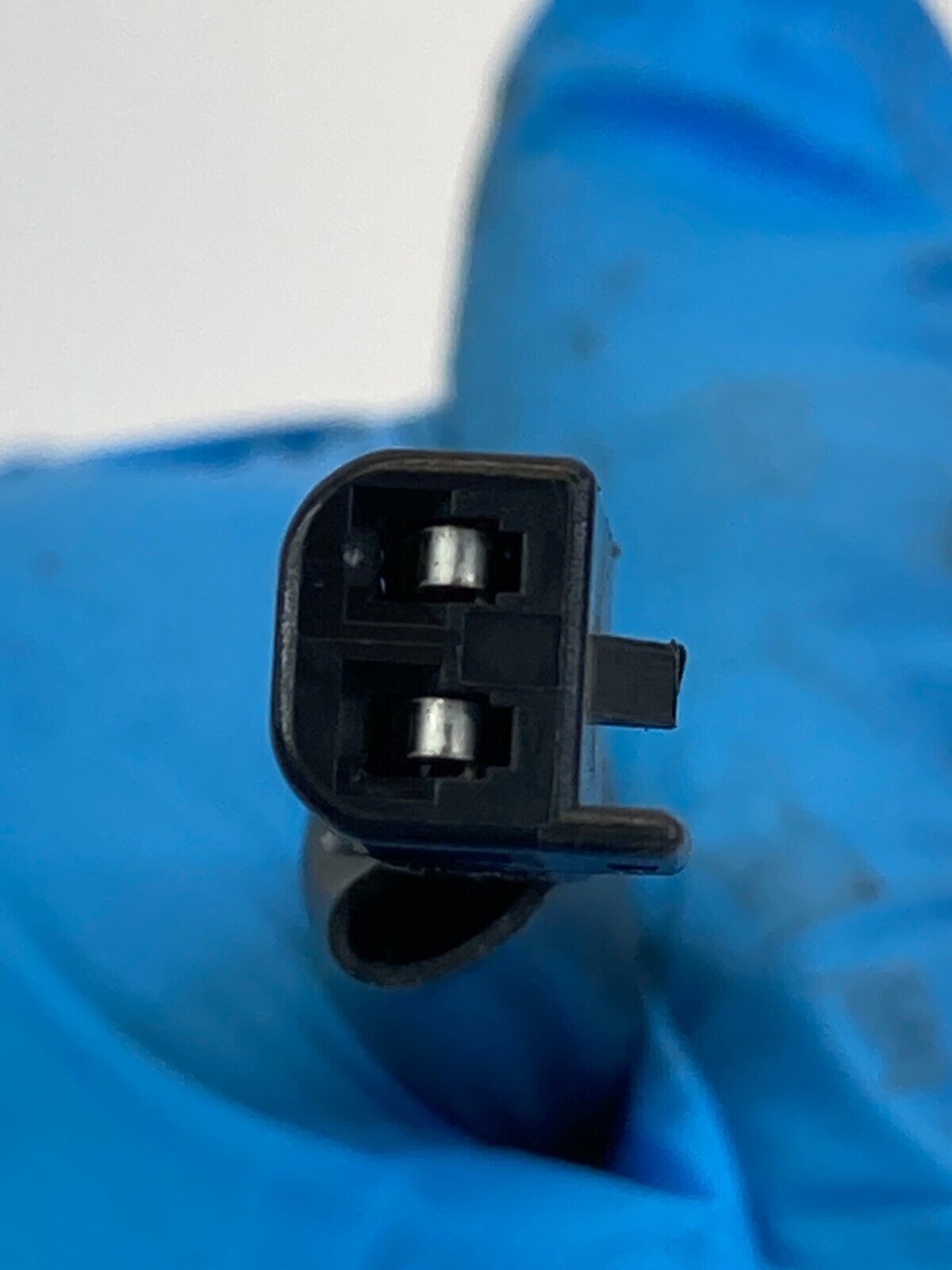 2005-2009 Saab 9-7x Front Right Passenger Seat Belt Buckle Receiver 2022790