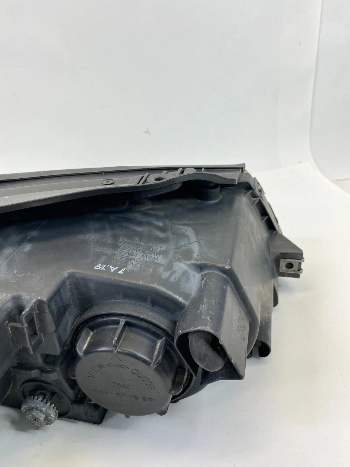 2006-2008 HYUNDAI SONATA FRONT LEFT DRIVER SIDE HEADLIGHT LAMP OEM 92101-3KXXX