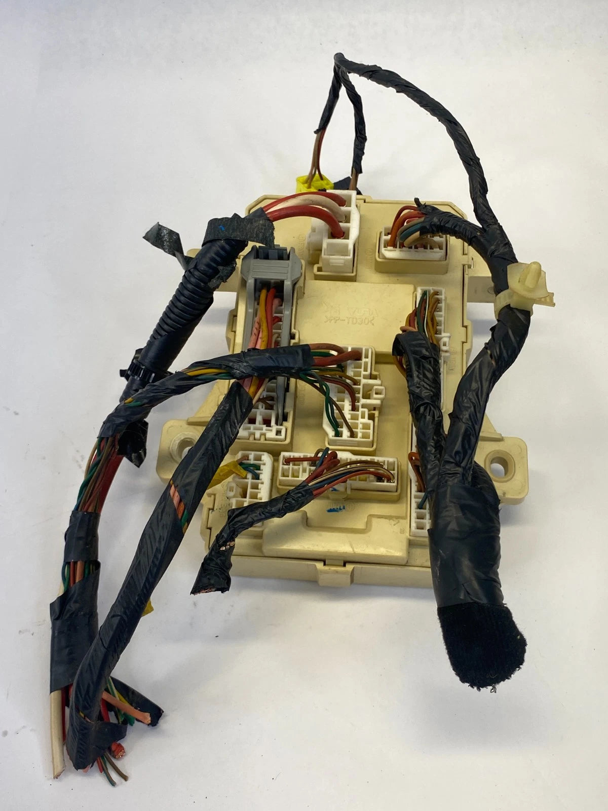 2010-2013 KIA FORTE 07-10 HYUNDAI ELANTRA INTERIOR CABIN FUSE BOX 919502H510 OEM