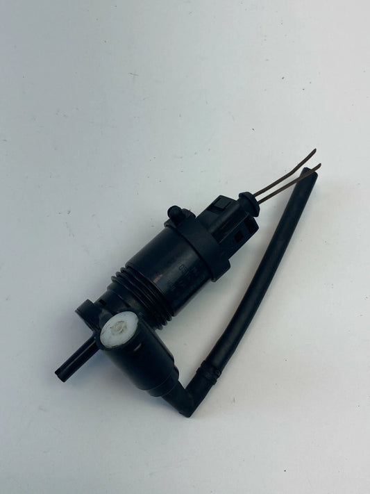 2007-2017 JEEP COMPASS 2.4L L4 WINDSHIELD WIPER WASHER PUMP 05152075AA OEM
