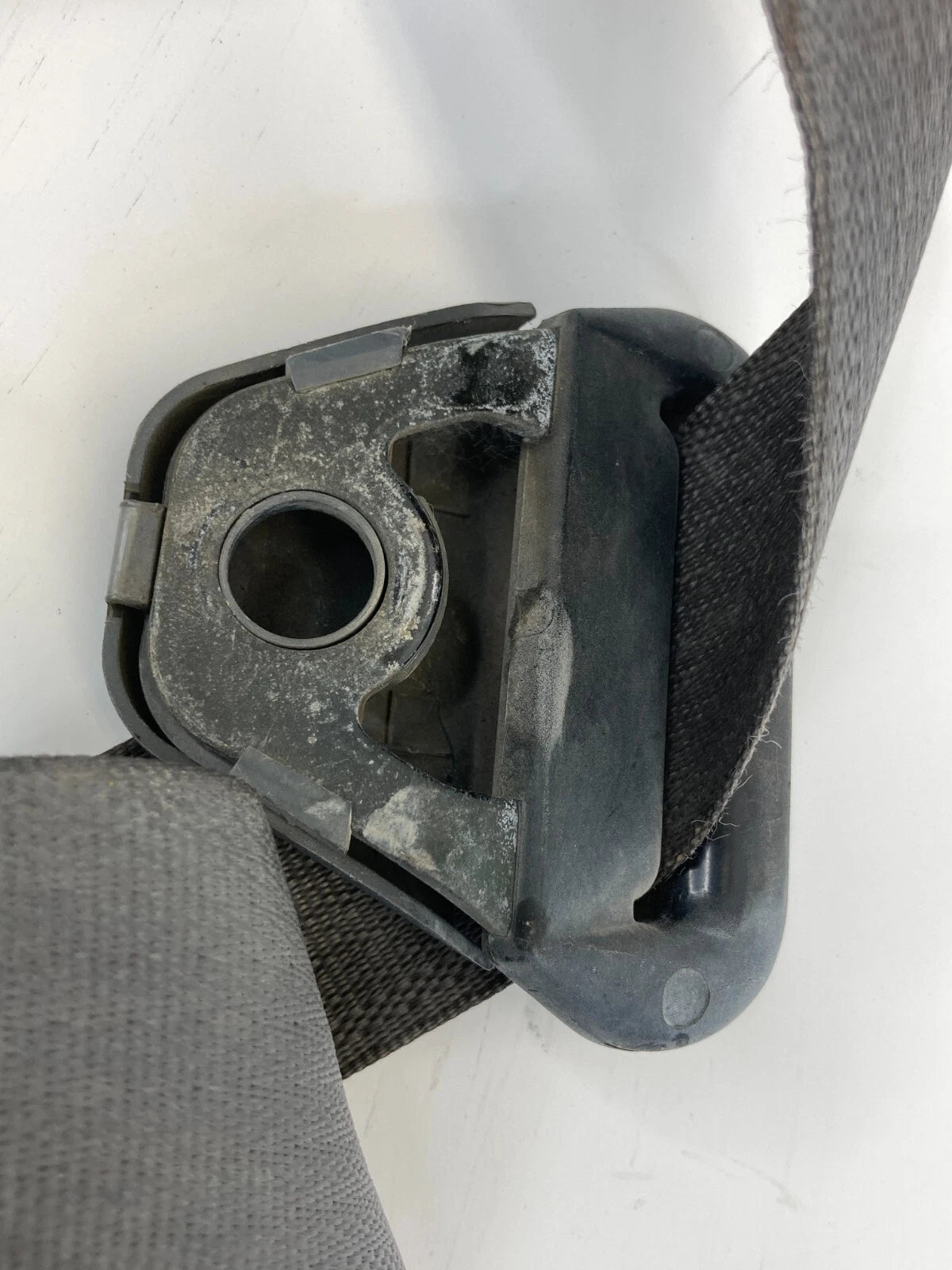 2005 BUICK CENTURY SEDAN FRONT LEFT DRIVER SIDE SEAT BELT RETRACTOR OEM
