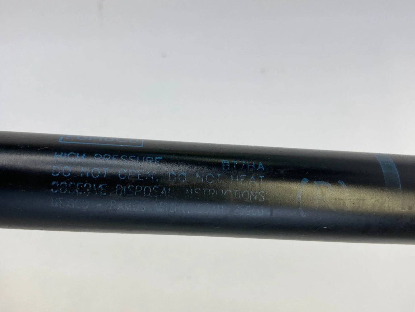 2007-2014 FORD EDGE TRUNK LIFT SUPPORT SHOCK STRUTS CYLINDER PAIR SET LH RH OEM