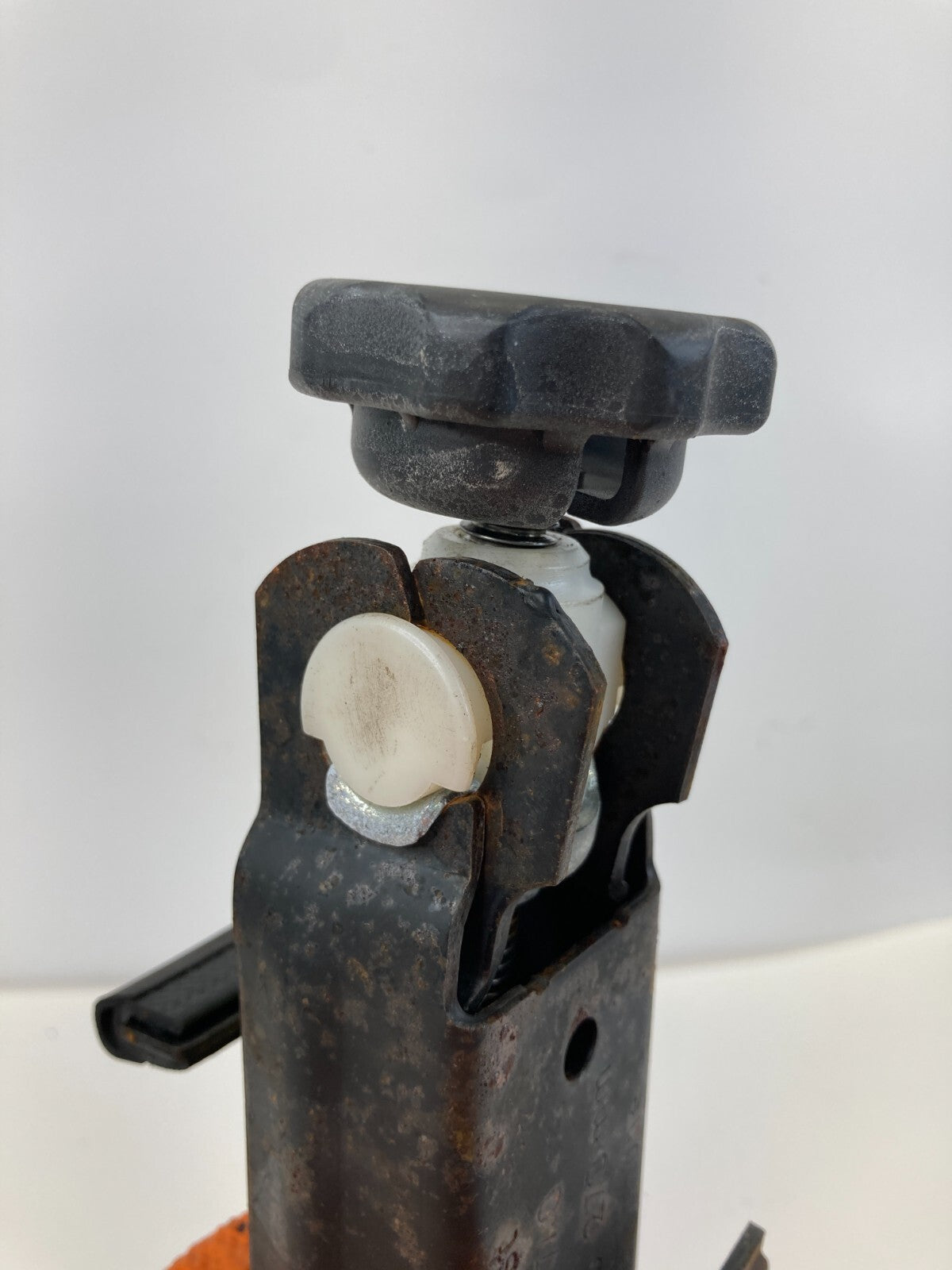 1998-2001 VW Beetle Spare Tire Insert Foam Lug Wrench Jack Tools Kit 1C0-011-031