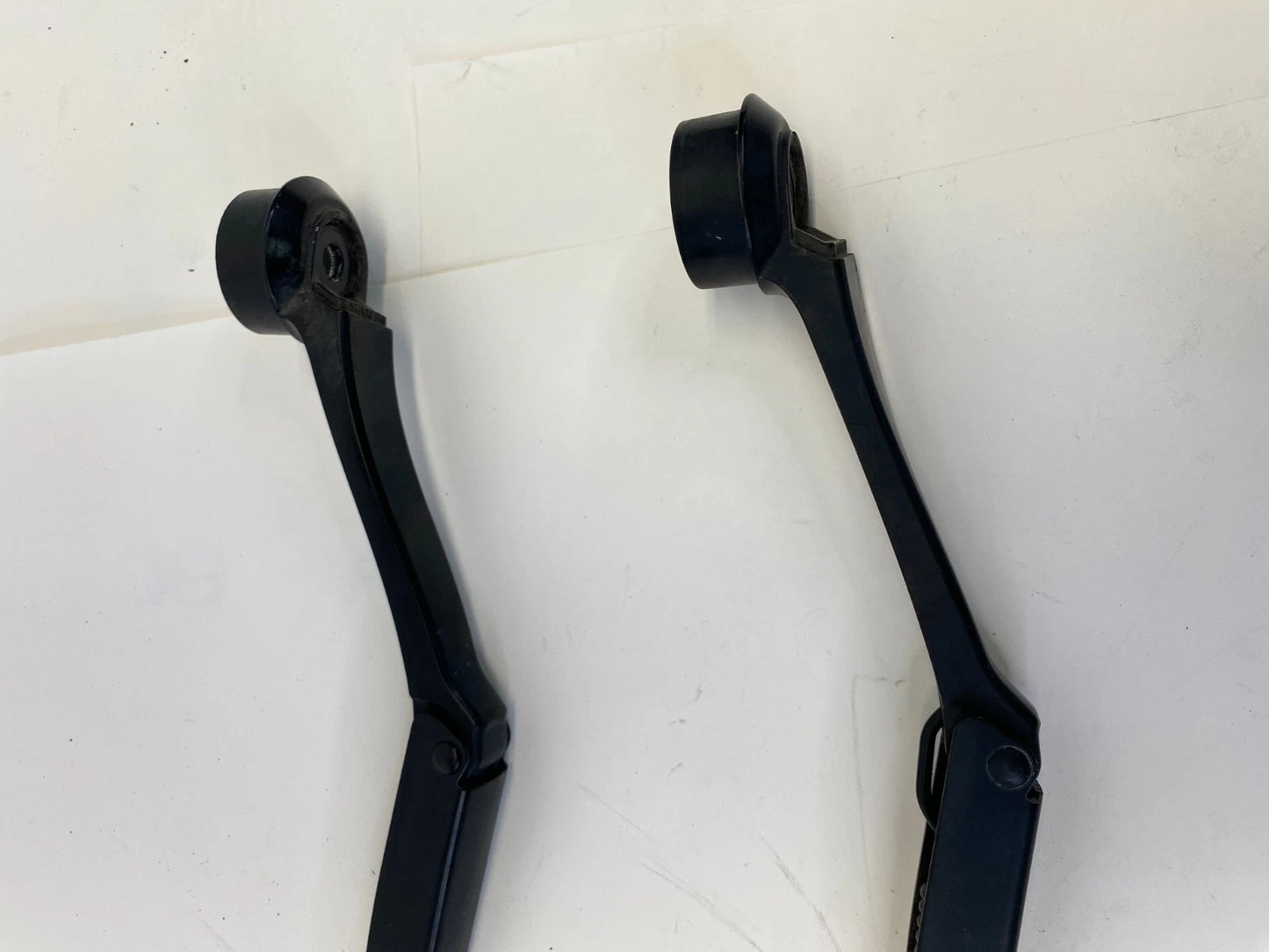 2013-2020 FORD FUSION FRONT WINDSHIELD WIPER ARM PAIR LEFT & RIGHT SET OEM