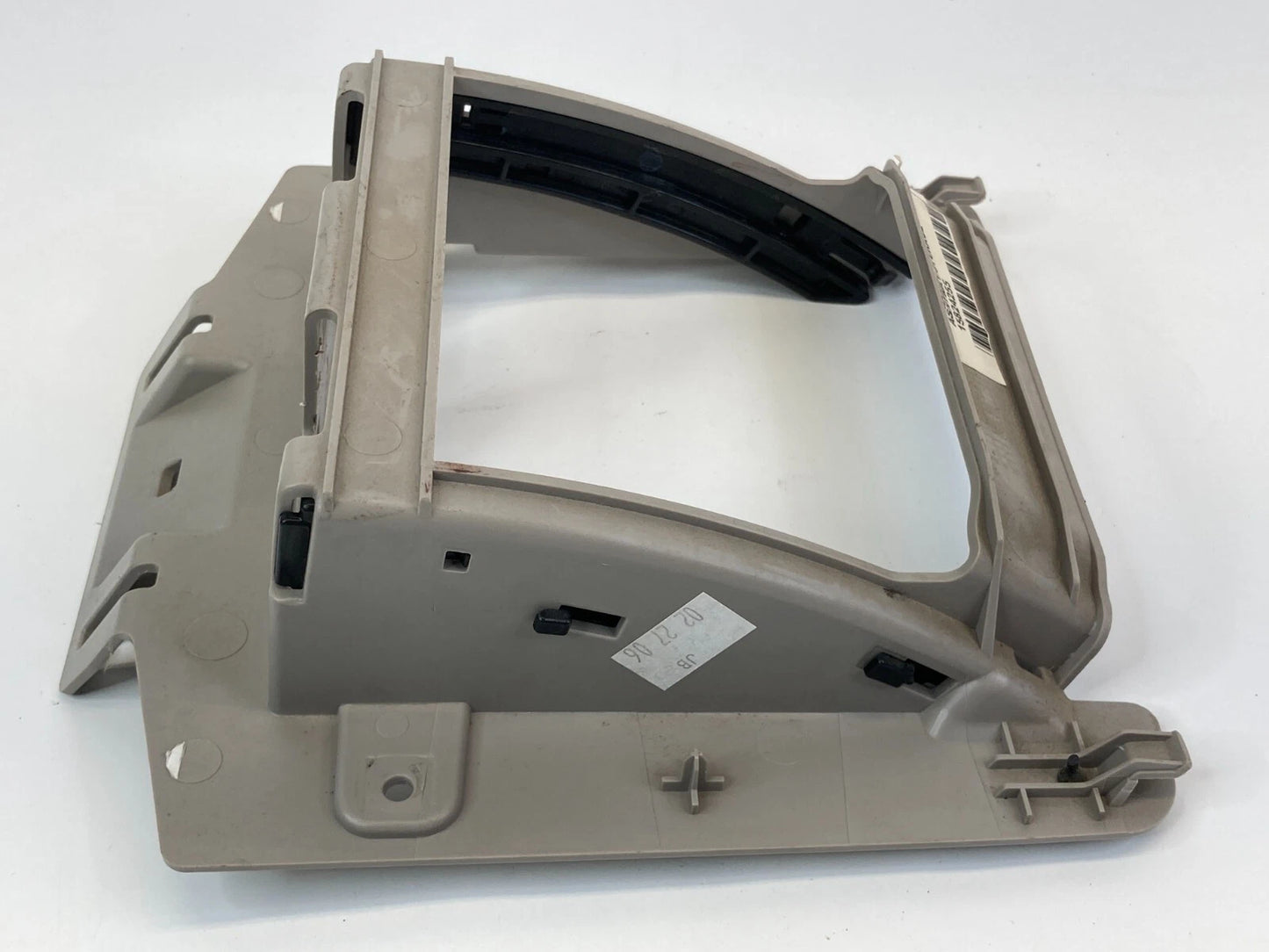 2006-2011 BUICK LUCERNE ASHTRAY STORAGE COMPARTMENT PULL OUT BASE SURROUND TRIM