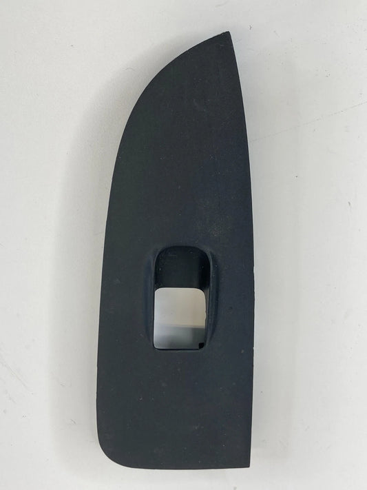 2002-2006 HONDA CR-V CRV REAR RIGHT WINDOW SWITCH BEZEL TRIM COVER 83760S9AA0