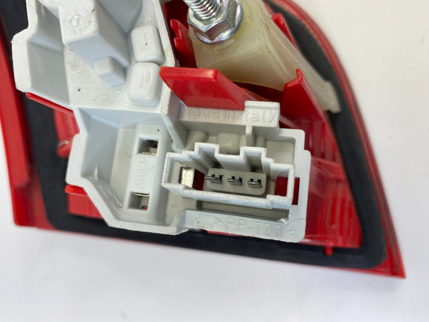 2006-2008 Audi A3 Right Side Inner Taillight Tail Light Tail Lamp 8P4-945-094