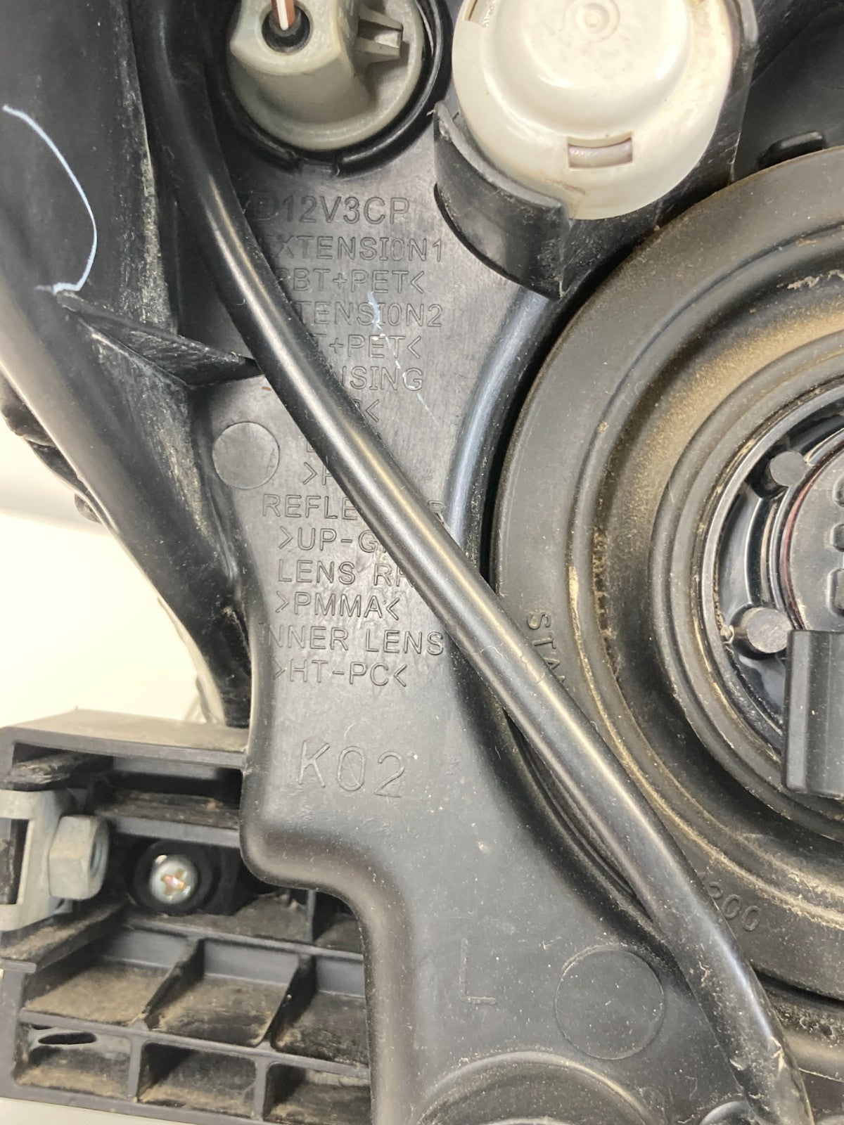 2014-2016 Mazda3 Mazda 3 Front Left Driver Halogen Headlight Head Lamp B45A51040