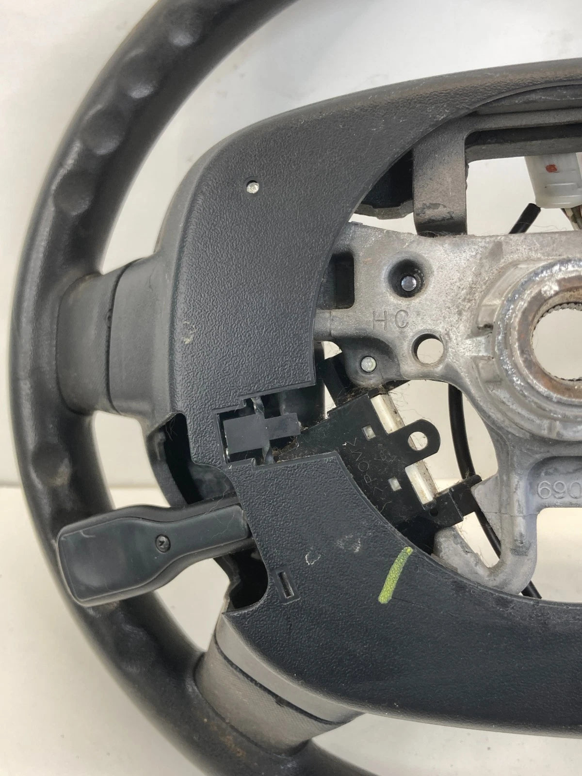 2006-2009 TOYOTA PRIUS BLACK STEERING WHEEL W/ MULTIFUNCTION BUTTONS OEM