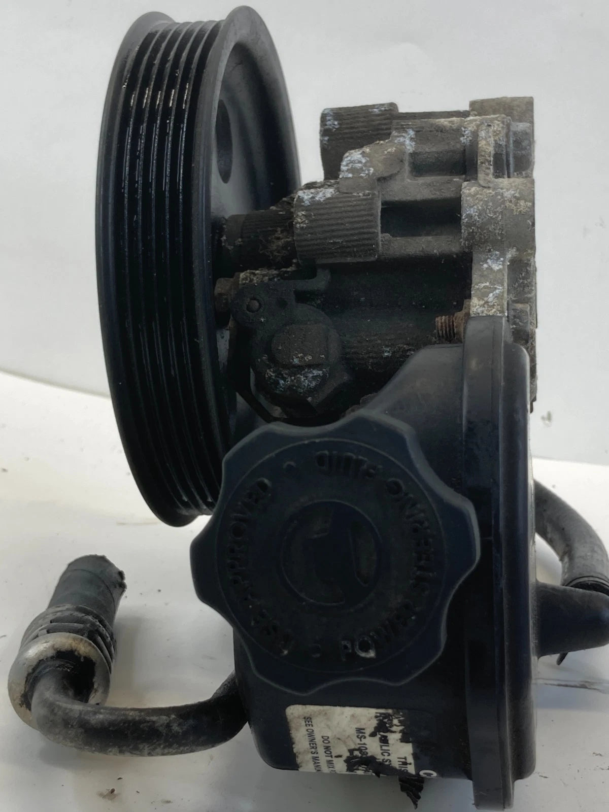 2006-2010 JEEP COMMANDER 4.7L POWER STEERING PUMP W/ PULLEY & RESERVOIR OEM