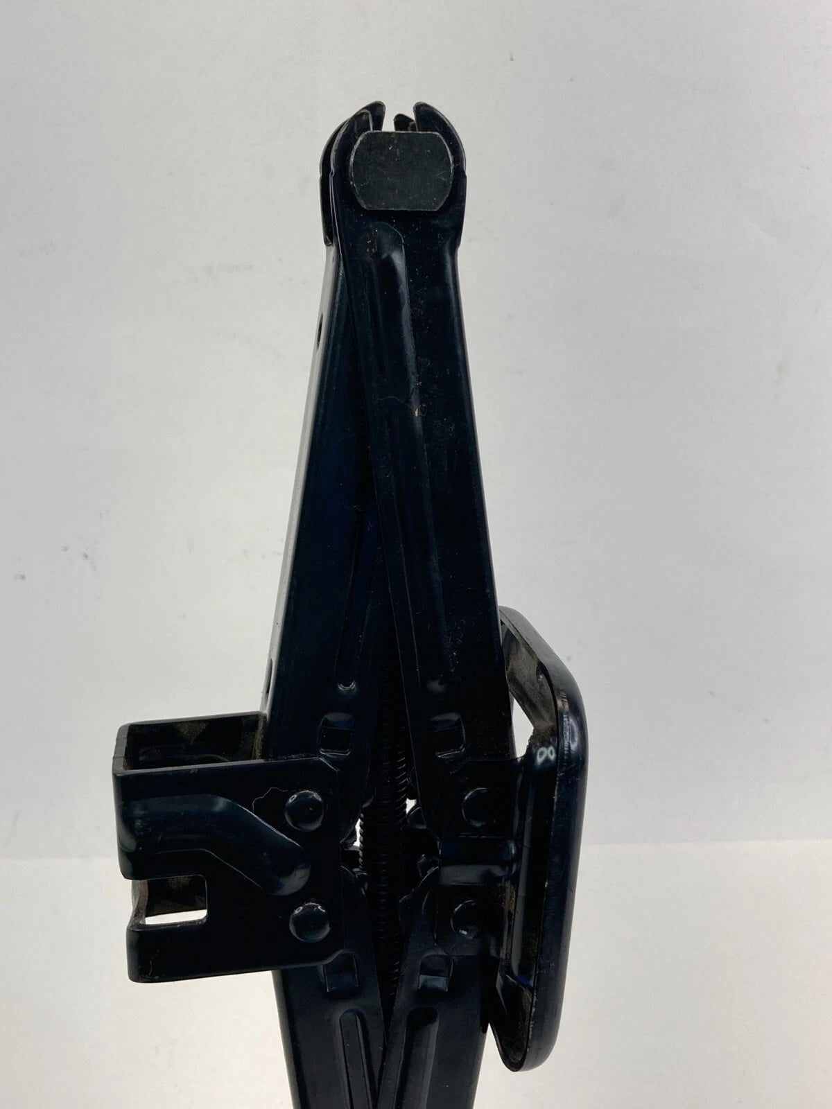 2004-2009 KIA SPECTRA SPARE TIRE JACK LUG WRENCH TOOL KIT EMERGENCY SET OEM