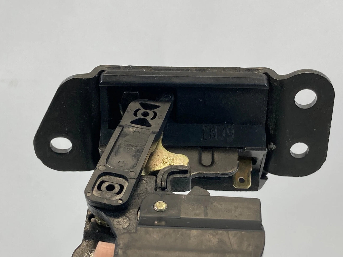 2007-2009 HYUNDAI SANTA FE REAR TRUNK LIFTGATE TAILGATE LOCK LATCH 81230-2B000