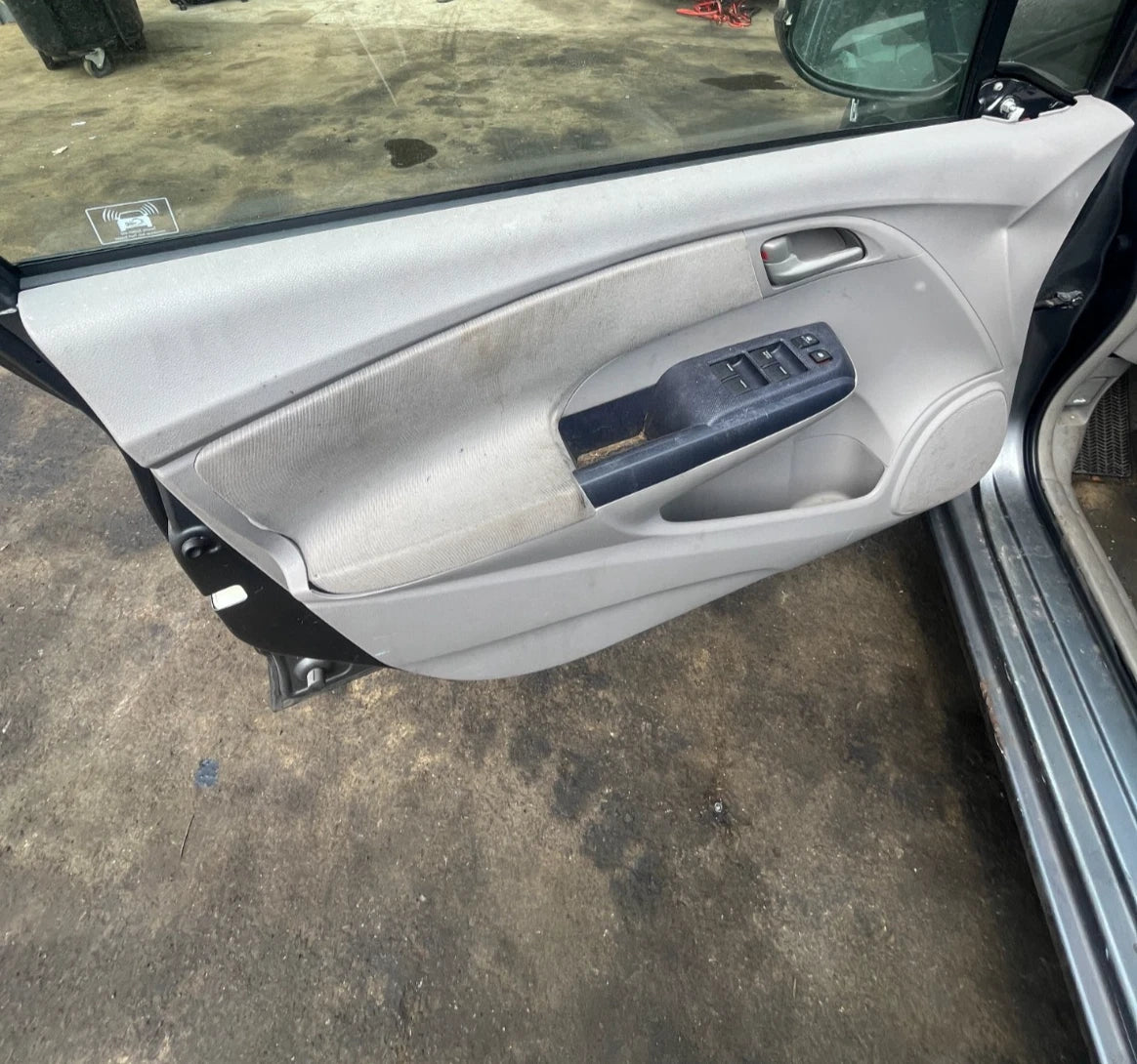 2010-2014 HONDA INSIGHT FRONT LEFT SIDE DOOR ORNAMENT PANEL TRIM MOLDING OEM