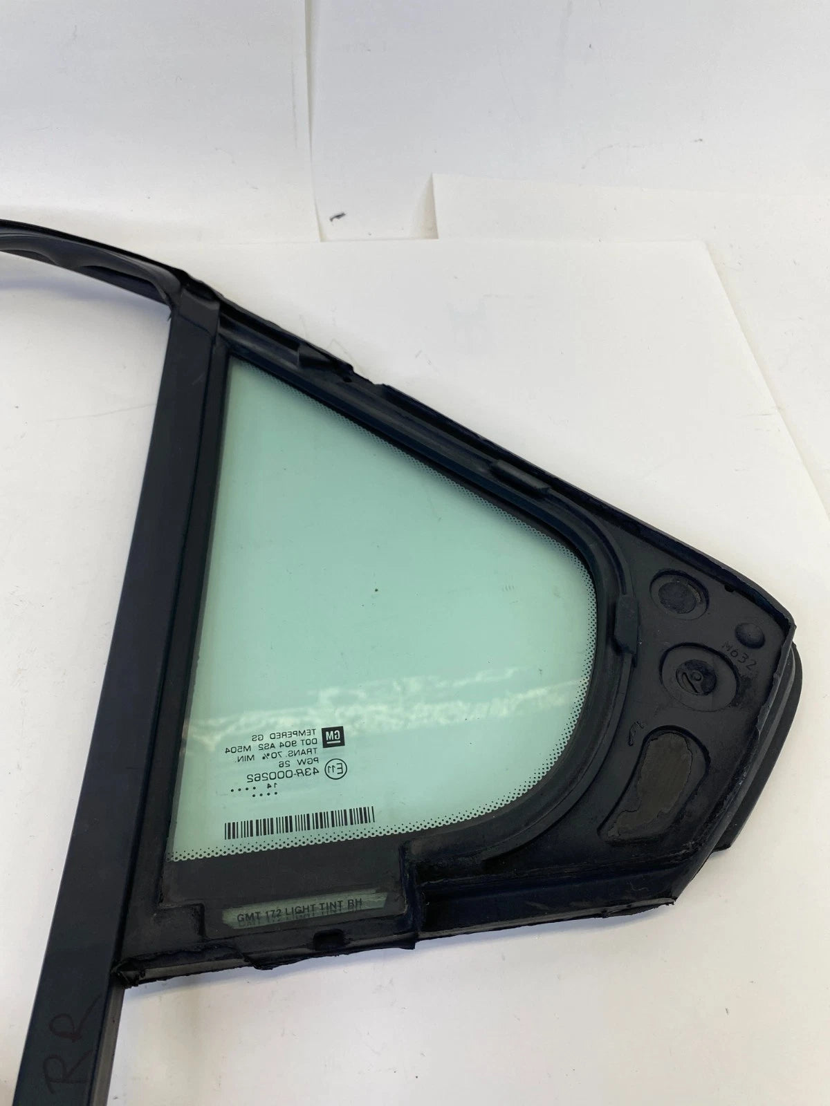 2010-2017 CHEVROLET EQUINOX REAR RIGHT DOOR VENT QUARTER WINDOW GLASS FIXED OEM