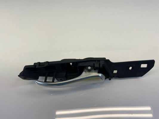 2007-2013 BMW X5 REAR RIGHT PASSENGER SIDE INNER DOOR HANDLE 7137298-05 OEM