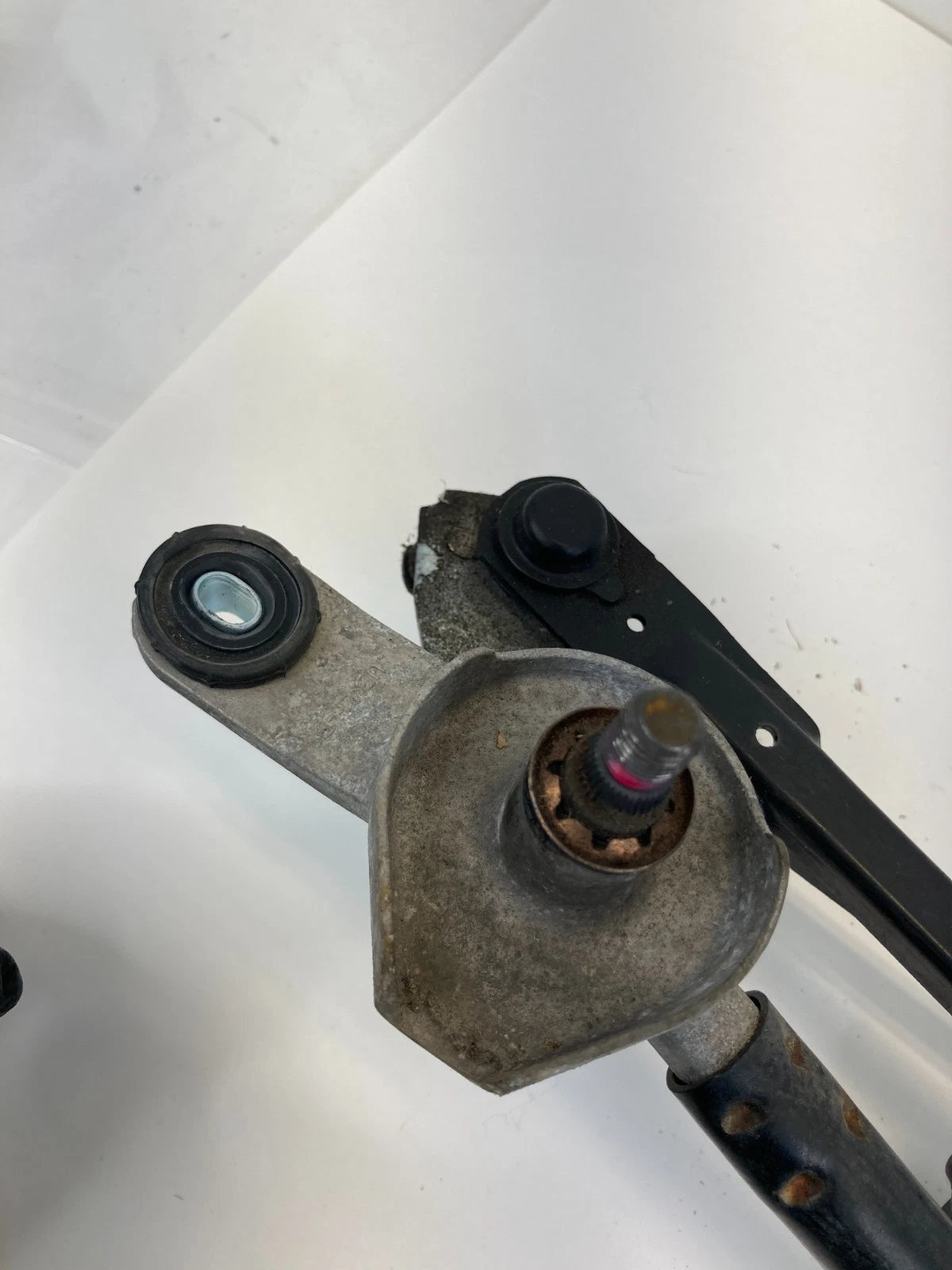 2012-2017 KIA RIO FRONT WINDSHIELD WIPER MOTOR W/ LINKAGE ASSY 98100-1W000 OEM