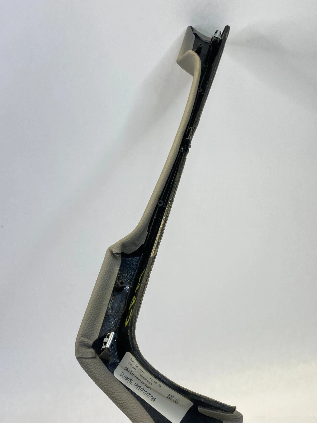 2013-2017 CHEVROLET TRAVERSE LOWER INSTRUMENT CLUSTER SWITCH BEZEL TRIM 22833051