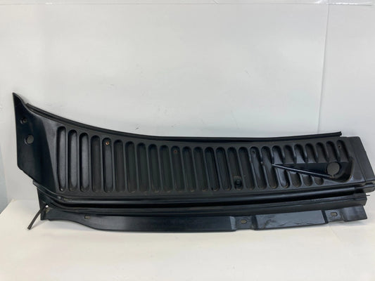 1999-2001 FORD F-250 SD FRONT RH WINDSHIELD WIPER COWL GRILLE VENT OEM FACTORY