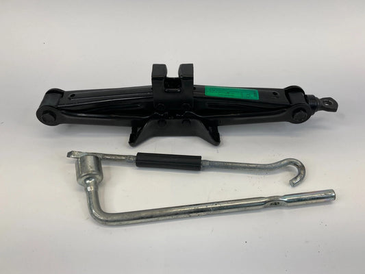 2006-2010 HYUNDAI SONATA EMERGENCY SPARE TIRE JACK TOOL KIT WRENCH 22101000