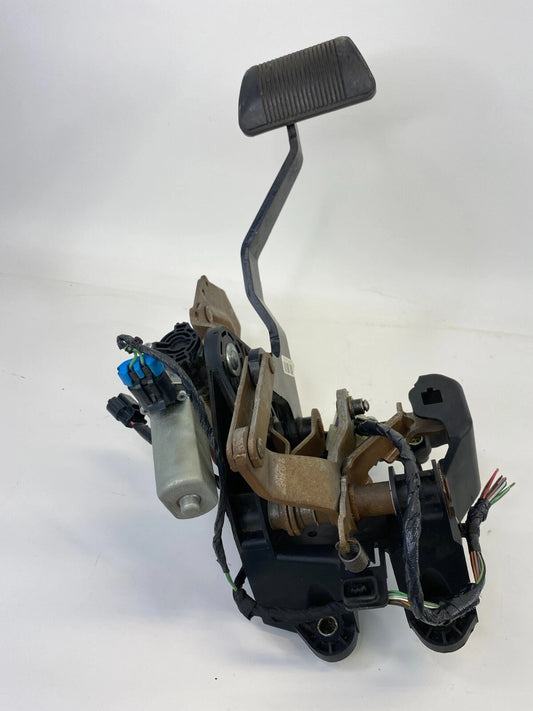 2009-2012 VW VOLKSWAGEN ROUTANPOWER ADJUSTABLE BRAKE PEDAL 04721199AE OEM
