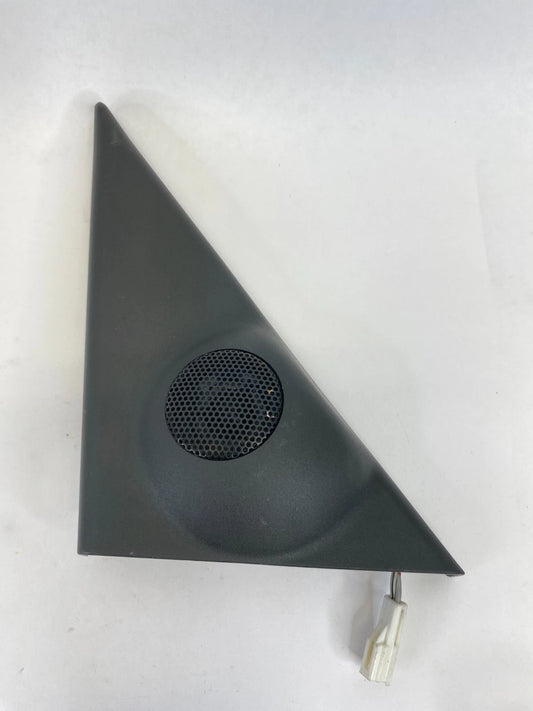 1998-2002 ISUZU TROOPER FRONT LEFT DOOR TWEETER SPEAKER TRIANGLE COVER OEM