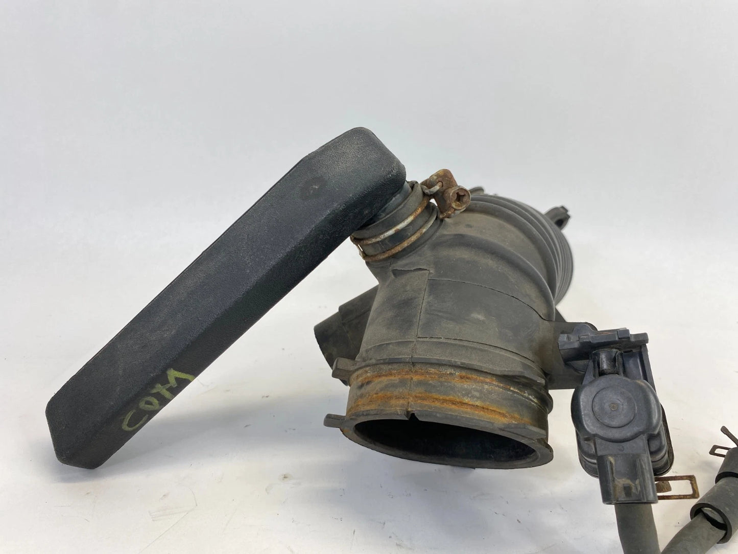 07-11 TOYOTA CAMRY 2.4L AIR CLEANER INTAKE HOSE TUBE RESONATOR OEM 17880-0H090