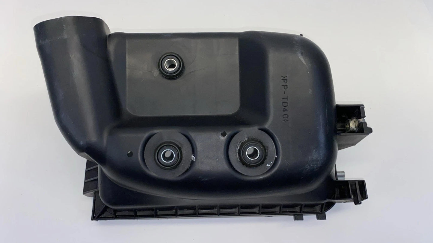 2009-2019 TOYOTA COROLLA AIR INTAKE CLEANER BOX LOWER COVER OEM 17701-0T040