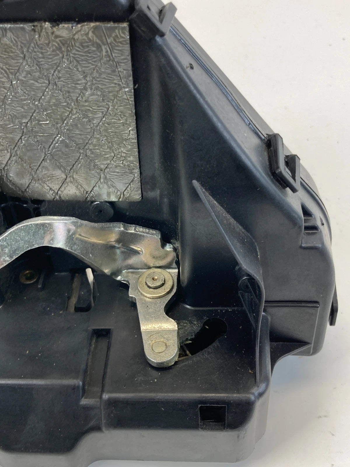 2006 MERCEDES-BENZ CLS500 REAR LEFT SIDE DOOR LOCK LATCH ACTUATOR 2197300335 OEM