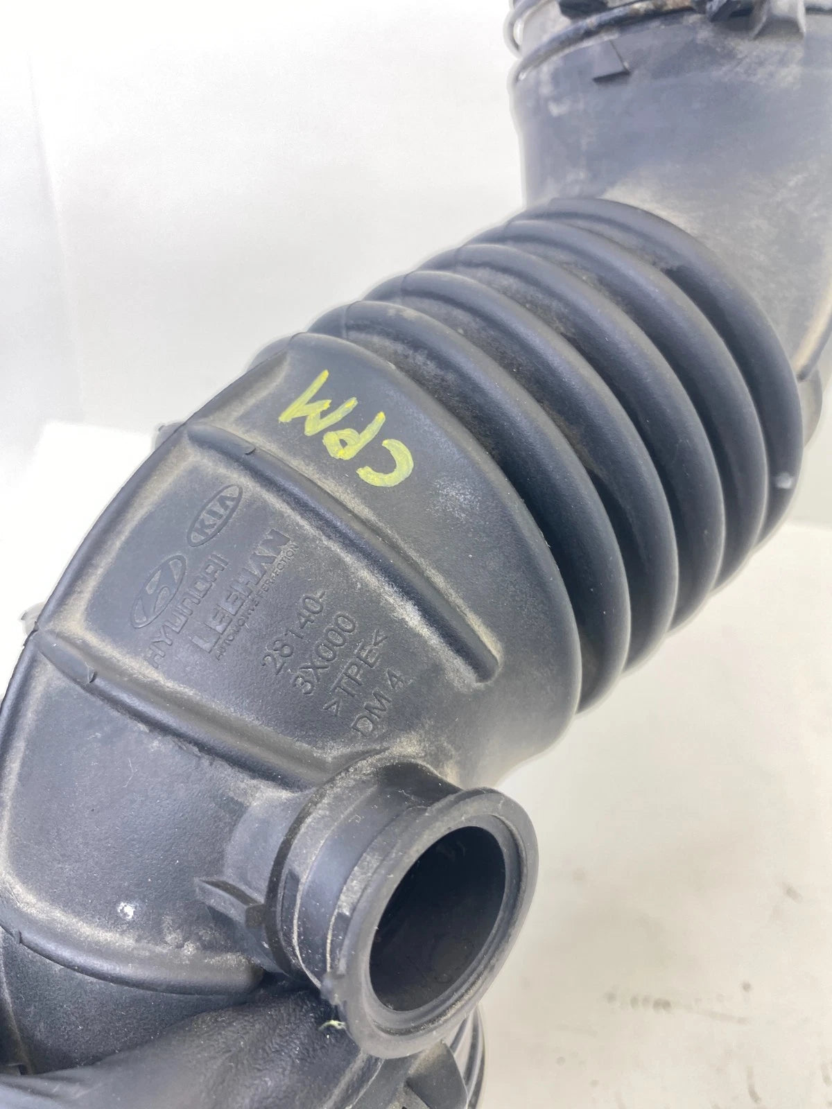 2012-2017 KIA RIO HYUNDAI ACCENT AIR INTAKE HOSE TUBE PIPE DUCT 28140-3X000 OEM