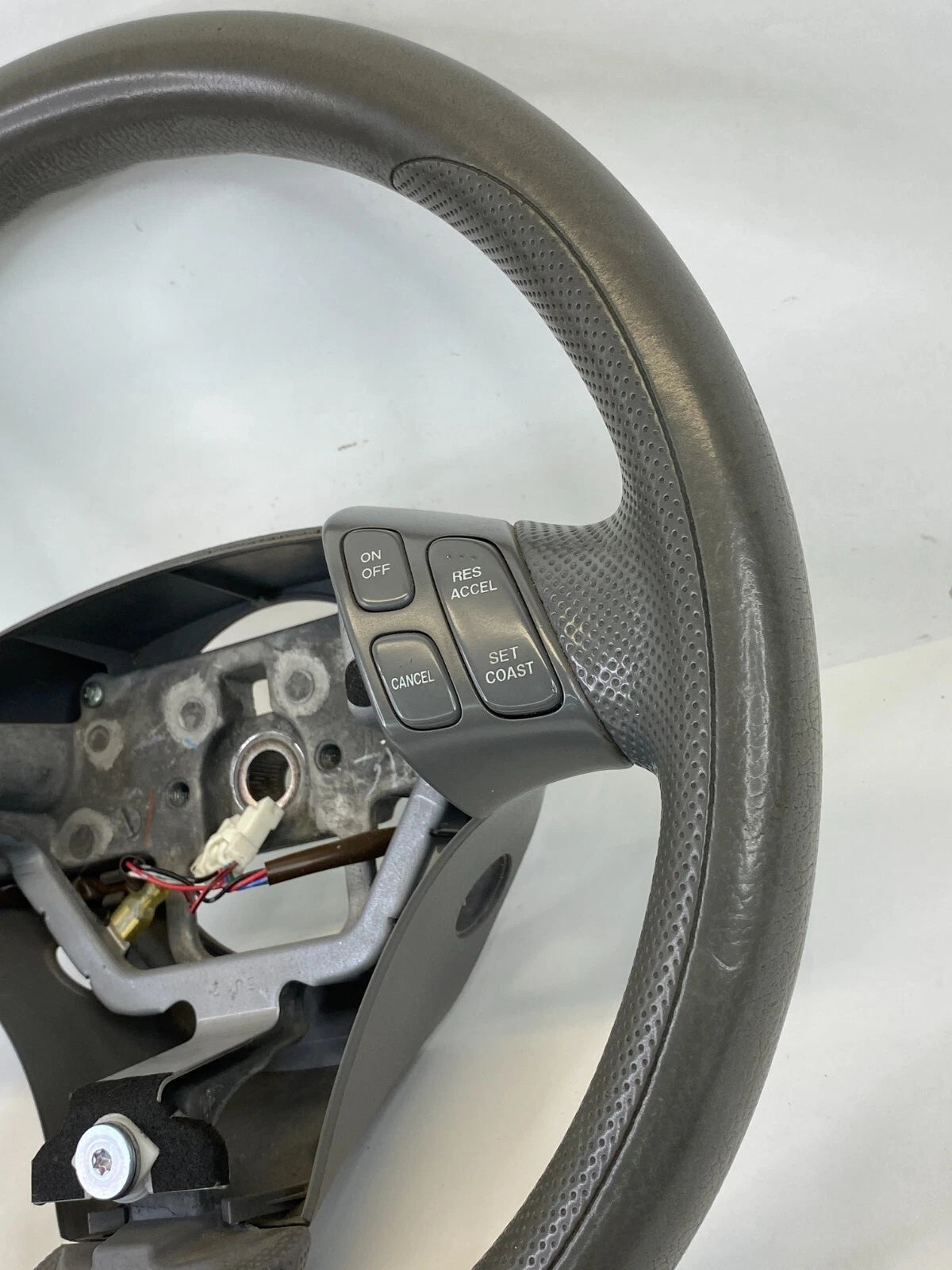 2004-2006 MAZDA MPV STEERING WHEEL W/ AUDIO & CRUISE CONTROL SWITCHES OEM