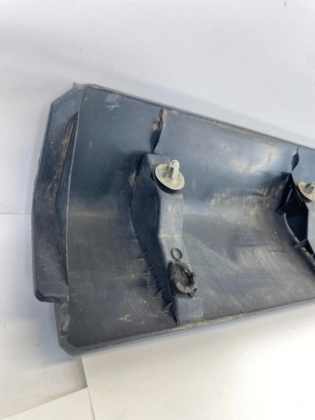 10-19 FORD TAURUS REAR LEFT BACK DOOR LOWER MOLDING COVER TRIM AG13-5425335-AW