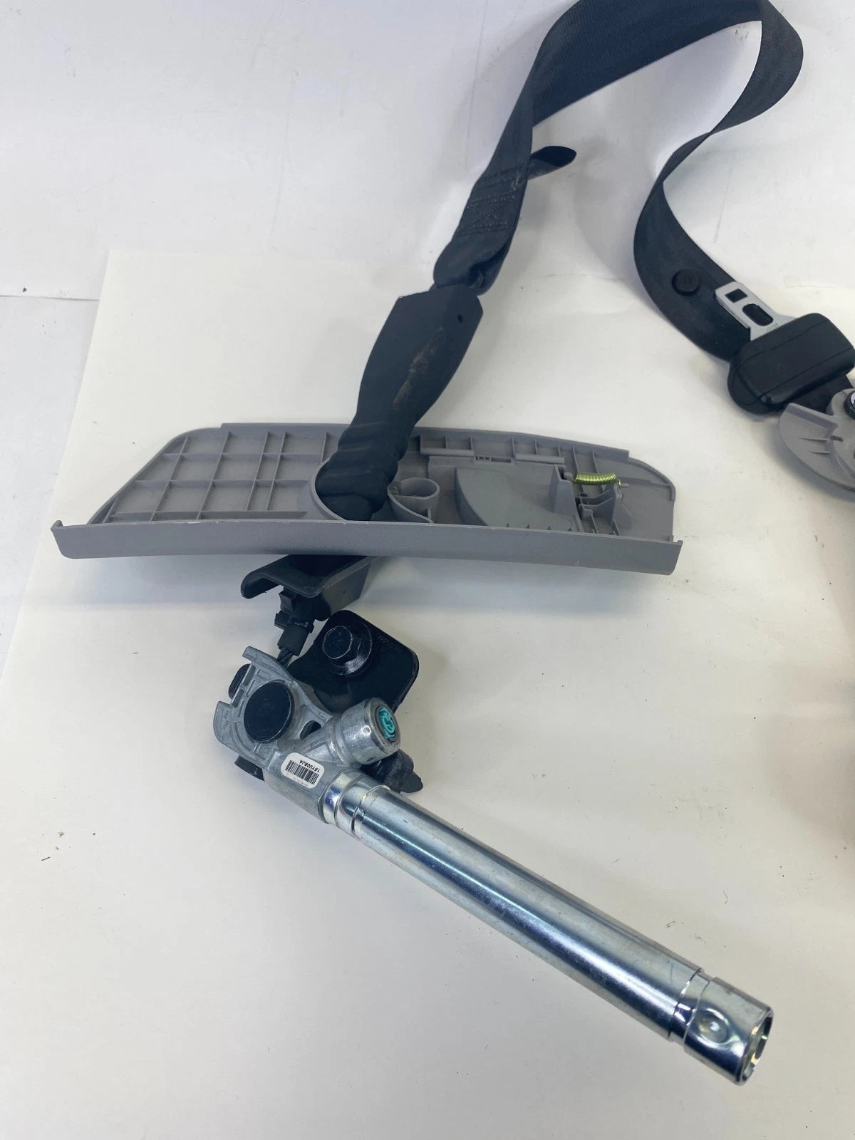 2015-2017 HYUNDAI SONATA FRONT RIGHT SIDE SEAT BELT RETRACTOR 88820-C2050-TTX