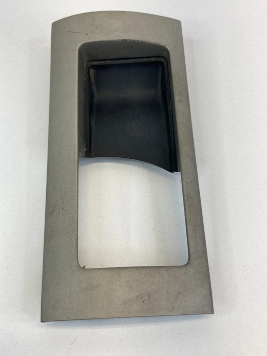 2003-2006 LINCOLN NAVIGATOR REAR RIGHT SIDE INNER DOOR HANDLE BEZEL TRIM COVER