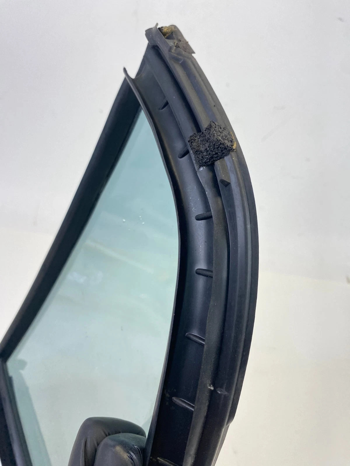 2004-2008 ACURA TL REAR RIGHT PASSENGER SIDE DOOR QUARTER WINDOW GLASS OEM