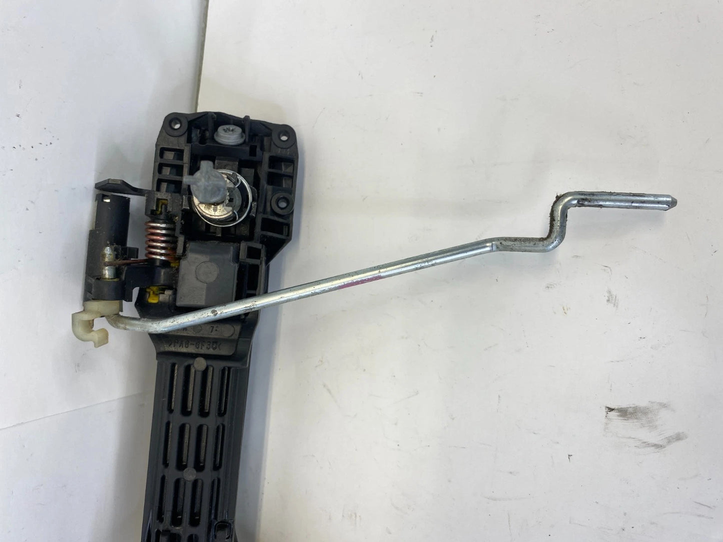 07-11 TOYOTA YARIS HTCH 09-13 COROLLA FRONT RIGHT PASSENGER EXTERIOR DOOR HANDLE