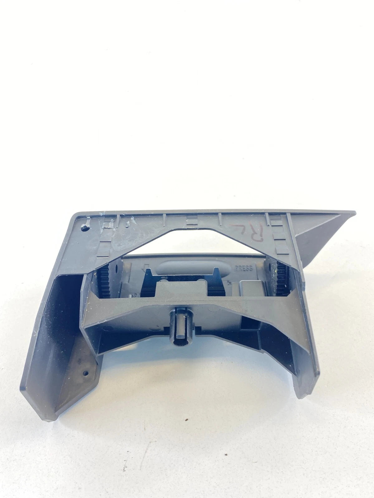 2004-2007 BWM 530I REAR LEFT SIDE DOOR PANEL ASHTRAY ASH TRAY 8-208-233 OEM