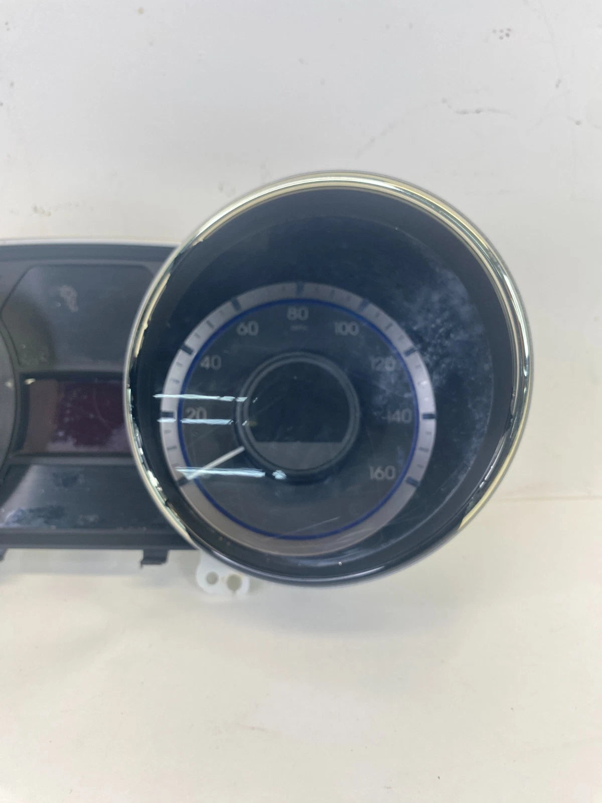 2012 2013 Hyundai Sonata A/T Speedometer Instrument Cluster 136.246 Miles OEM