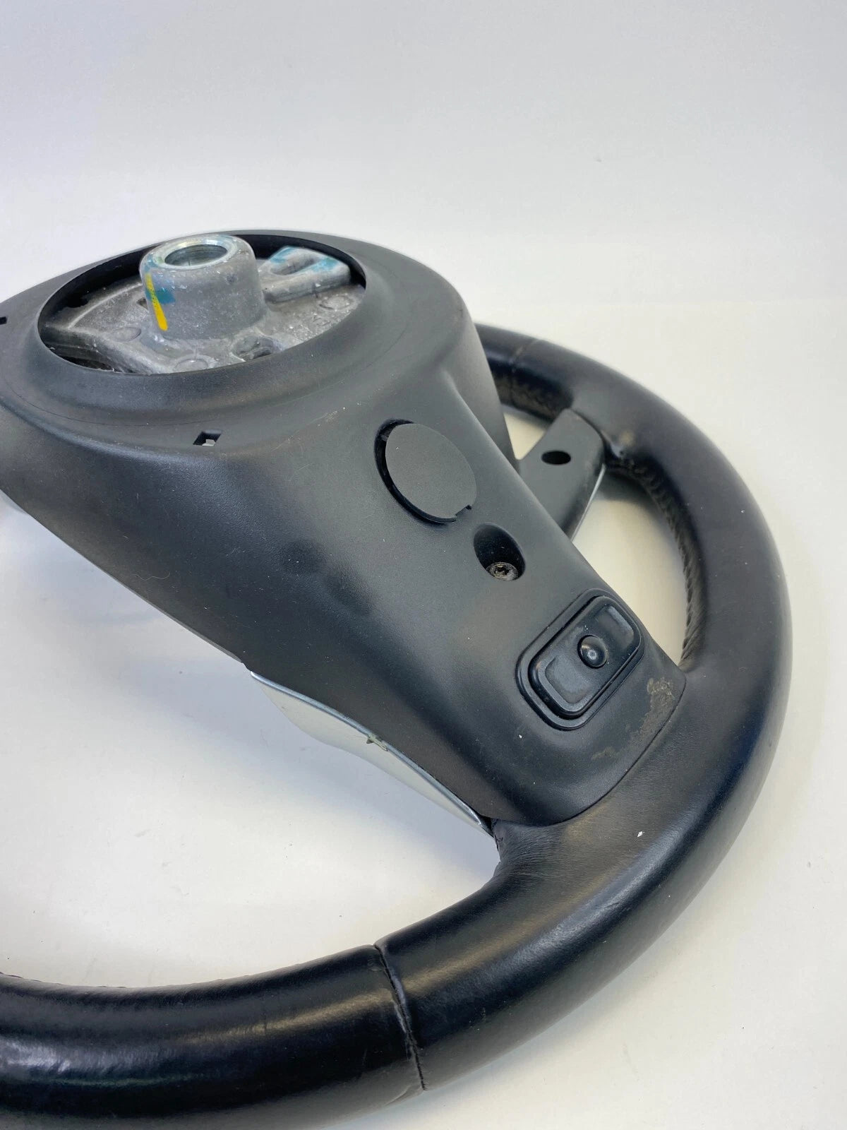 2012 2013 2014 2015 2016 CHRYSLER TOWN & COUNTRY STEERING WHEEL W/AUDIO CONTROL